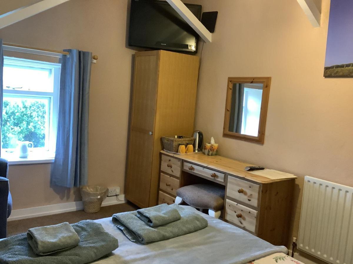 ליזרד Haelarcher Farmhouse And Helicopter B&B מראה חיצוני תמונה